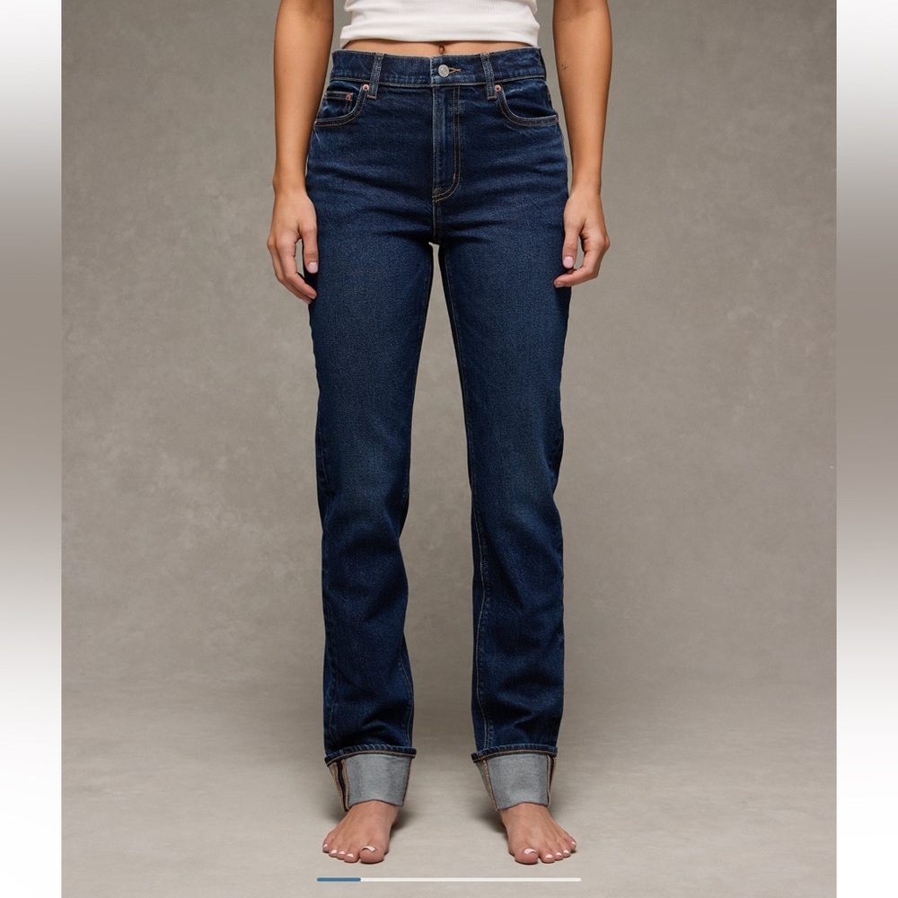 Classic Blue Women's Jeans American Eagle Super High rise straight jeans - NWT